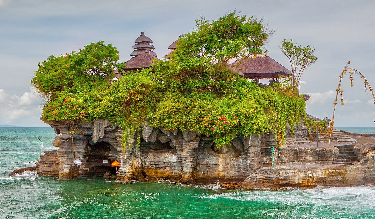 BENELÜKS PARİS TURU 6 Gece 7 Gün (Paris Gidiş Köln Dönüş)